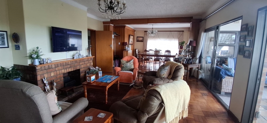 5 Bedroom Property for Sale in Nahoon Beach Eastern Cape